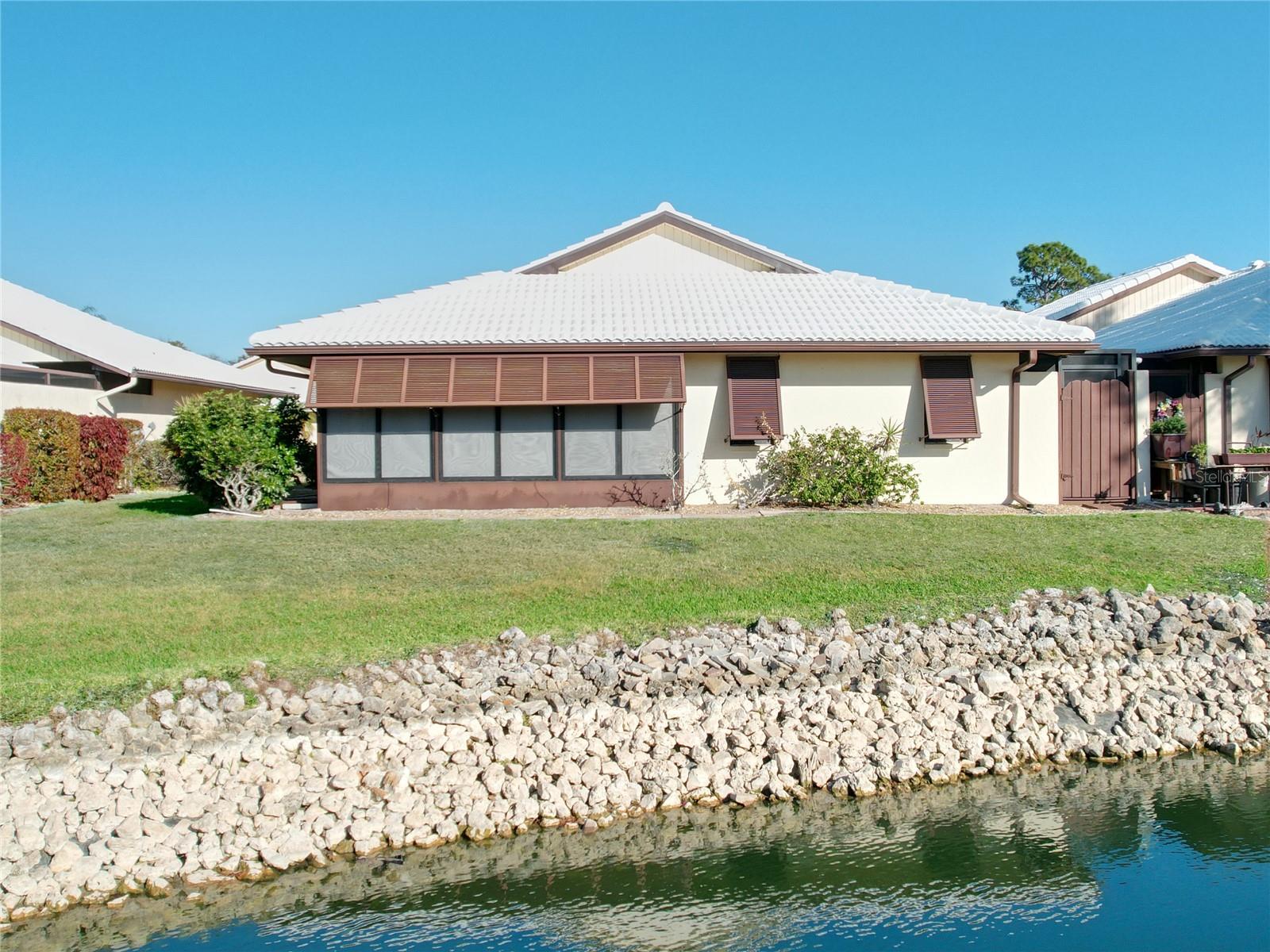 137 DRIFTING SANDS DR — photo 3