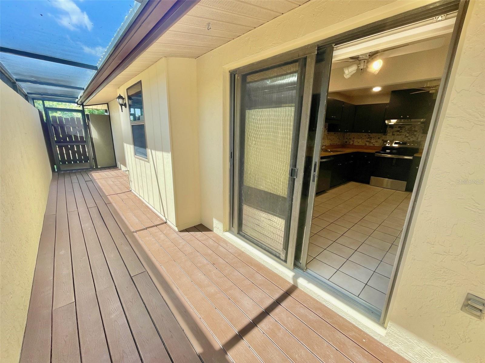 137 DRIFTING SANDS DR — photo 23