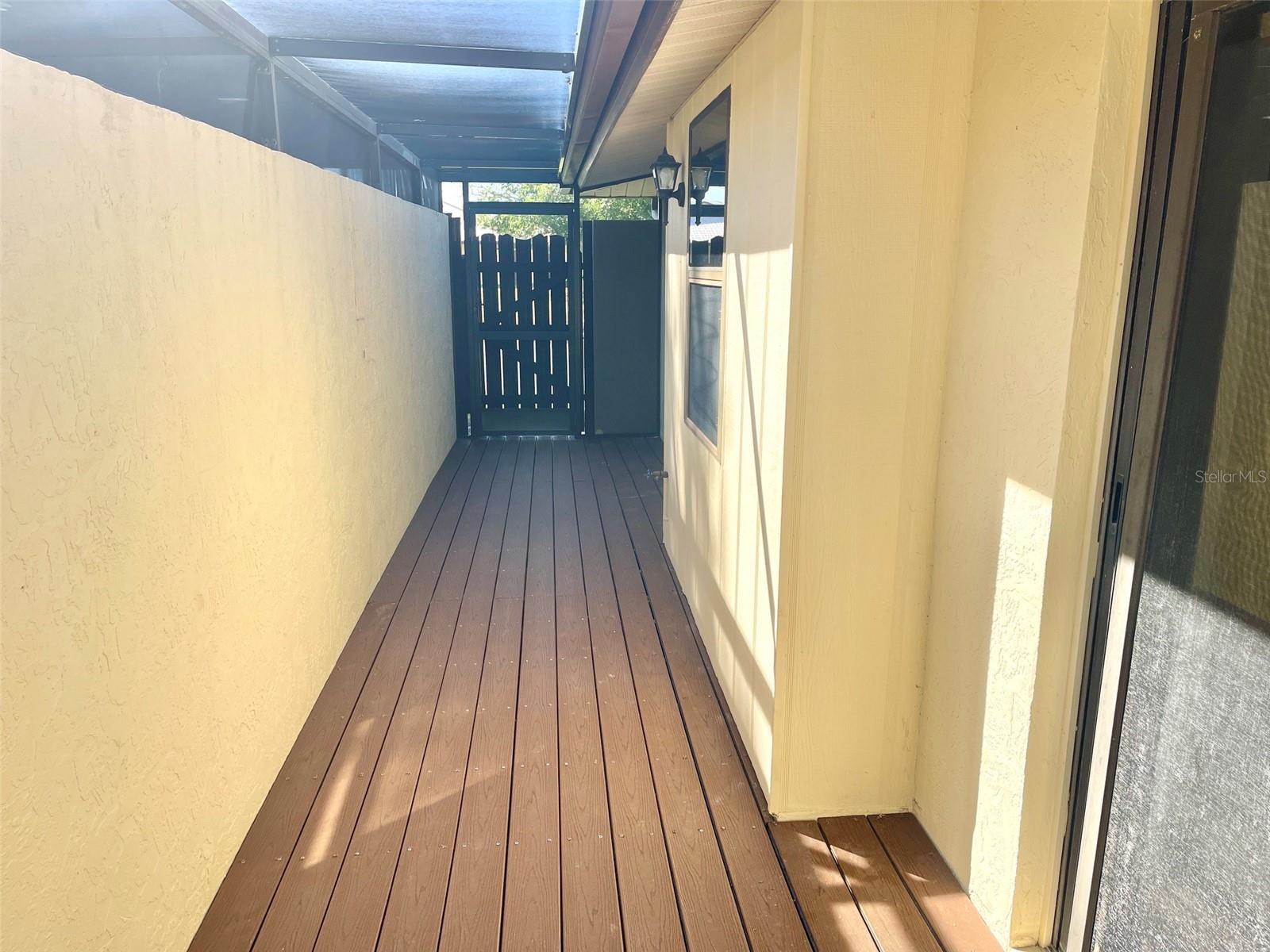 137 DRIFTING SANDS DR — photo 24