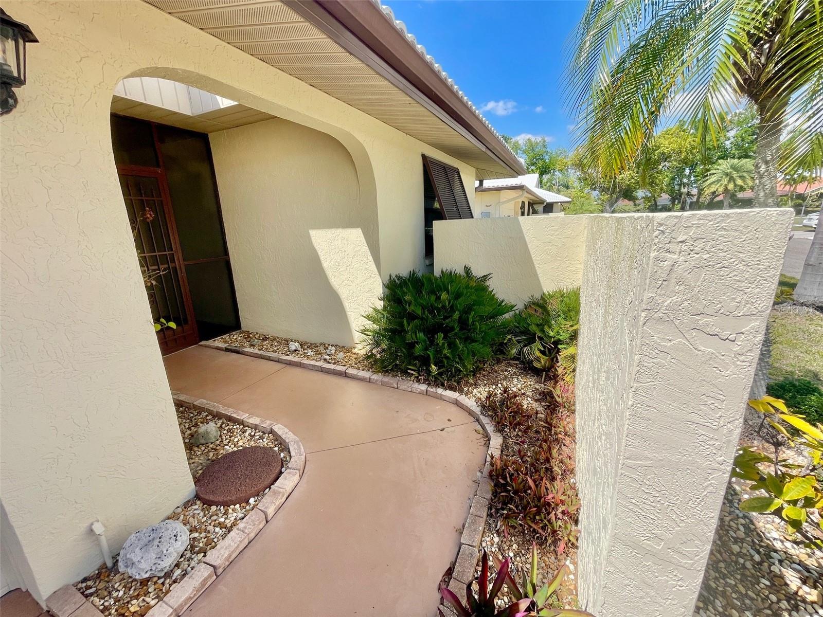 137 DRIFTING SANDS DR — photo 4