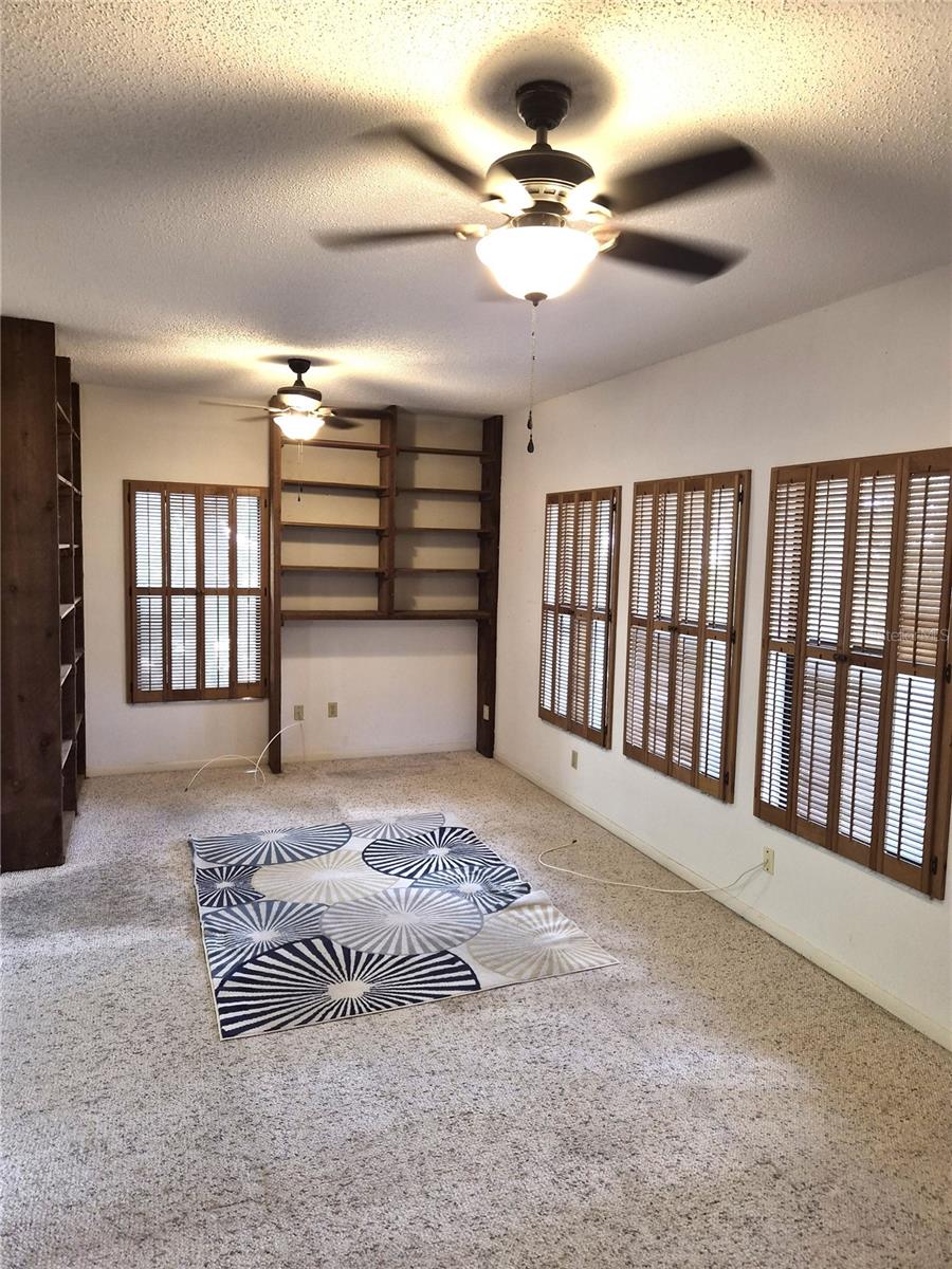 9913 W BAY ST — photo 15
