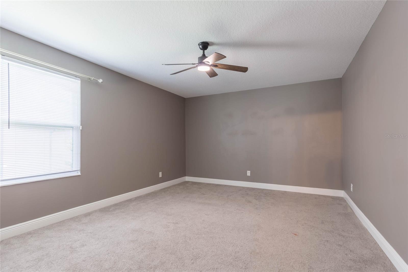 19457 REDWOOD POINT DR — photo 25