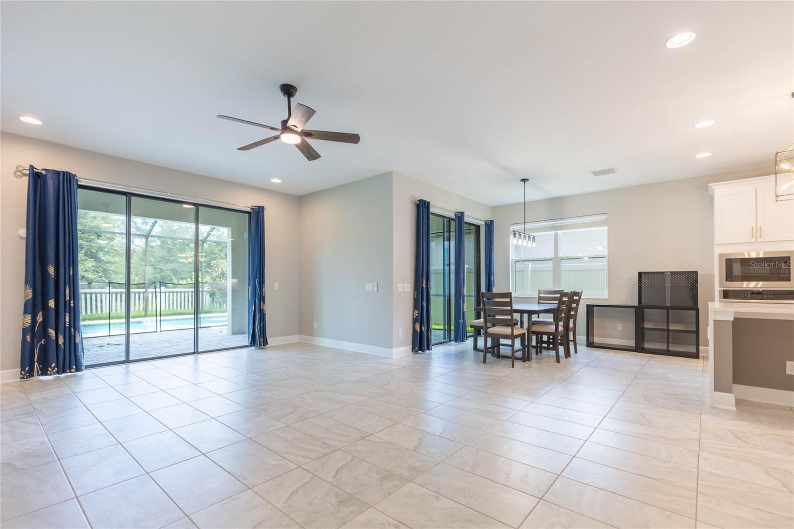 19457 REDWOOD POINT DR — photo 15