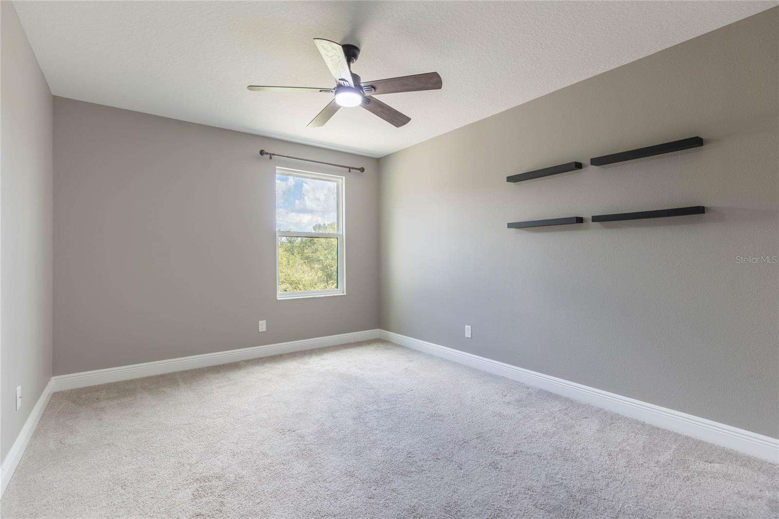 19457 REDWOOD POINT DR — photo 30