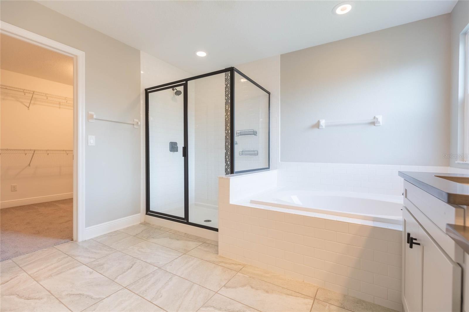 19457 REDWOOD POINT DR — photo 38