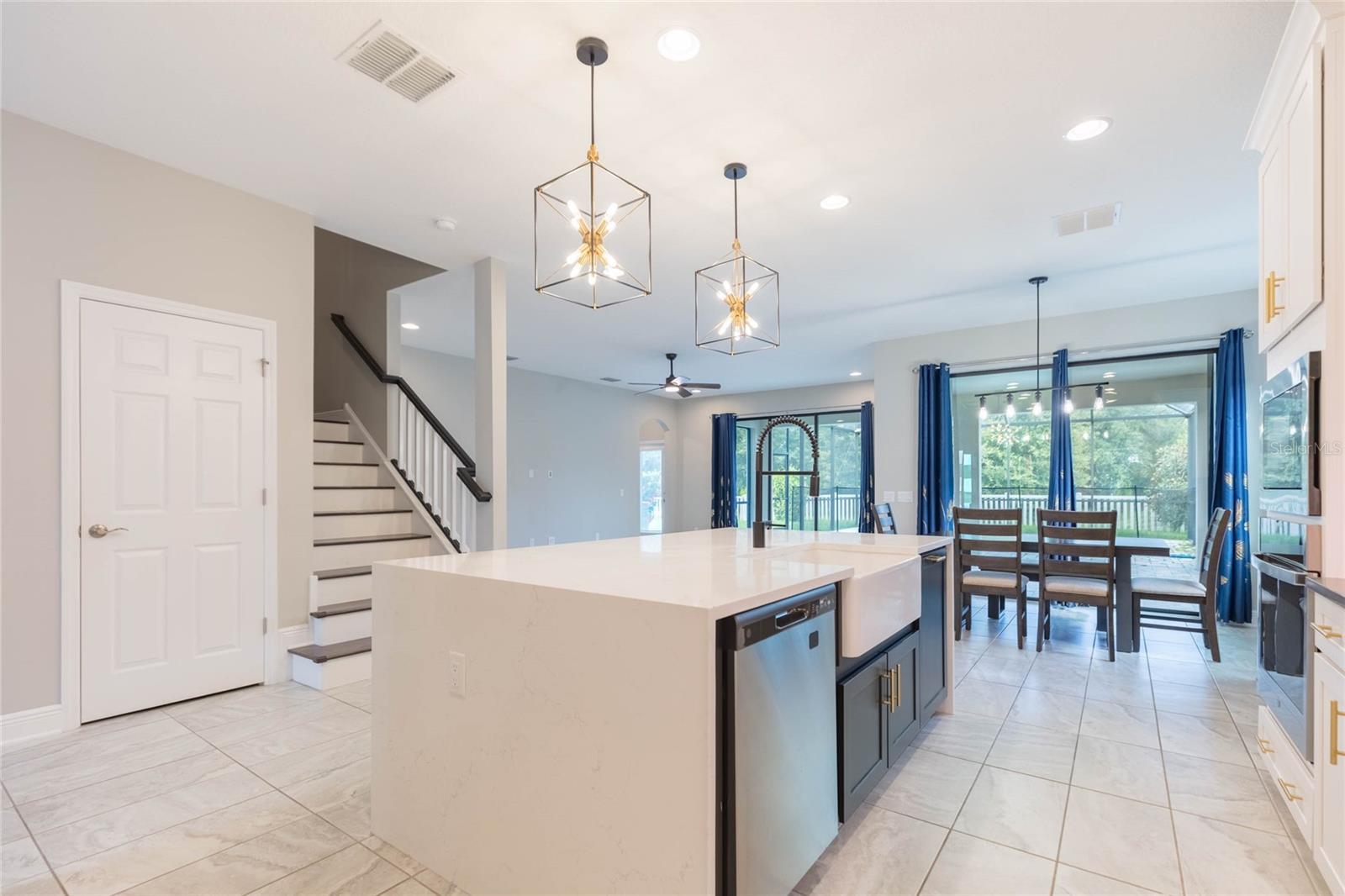 19457 REDWOOD POINT DR — photo 12