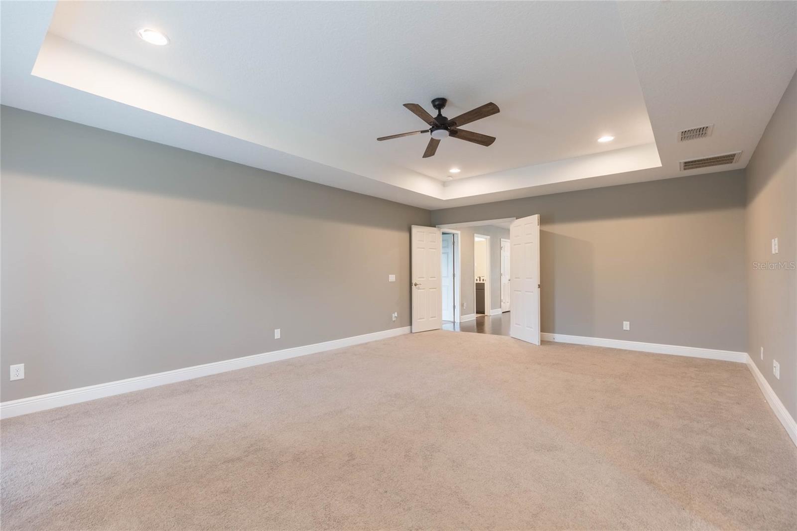 19457 REDWOOD POINT DR — photo 36