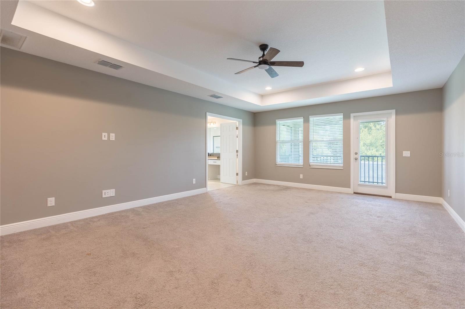 19457 REDWOOD POINT DR — photo 33