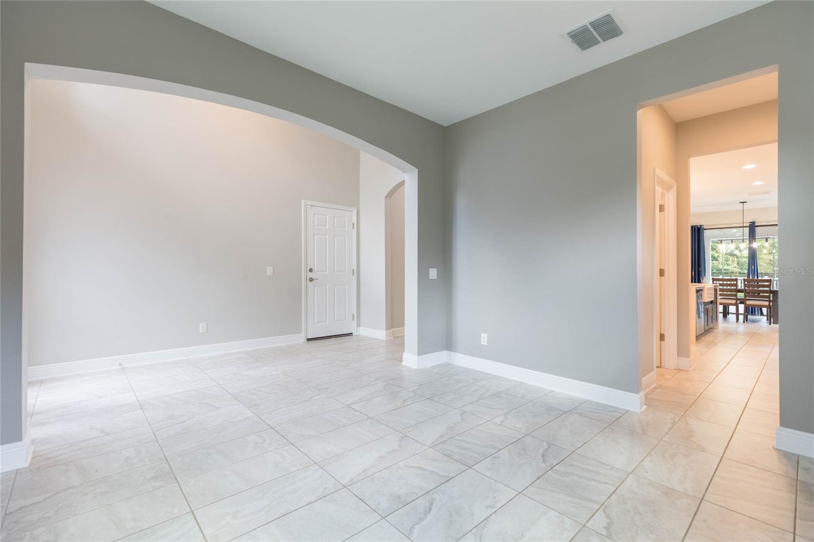 19457 REDWOOD POINT DR — photo 6