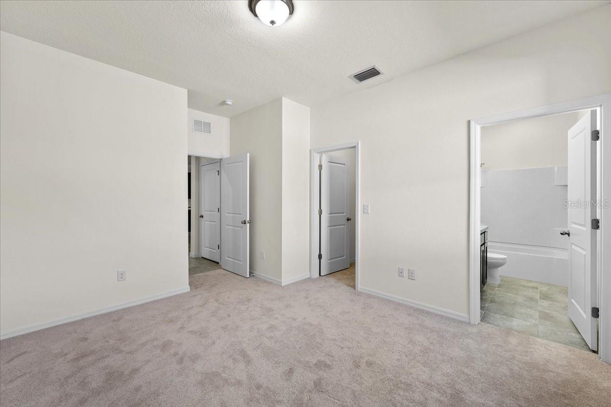5715 HEVENA CT — photo 27