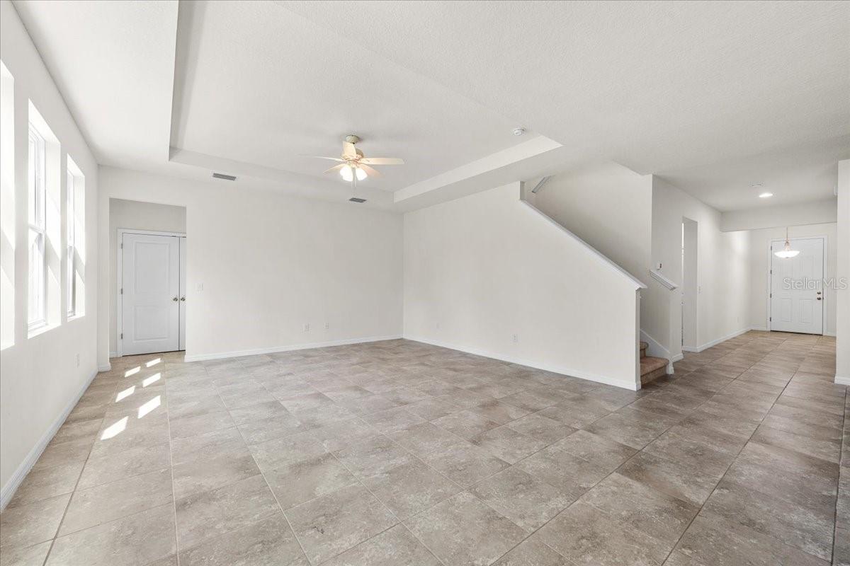 5715 HEVENA CT — photo 20