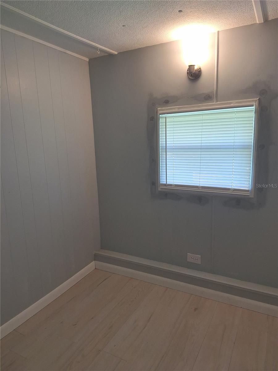 6349 NEW YORK ST — photo 4
