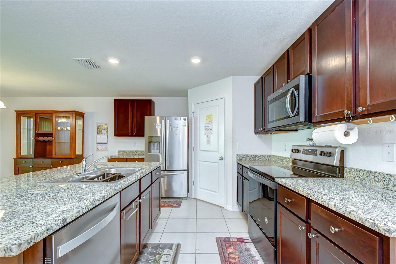 7760 BROAD POINTE DR — photo 16