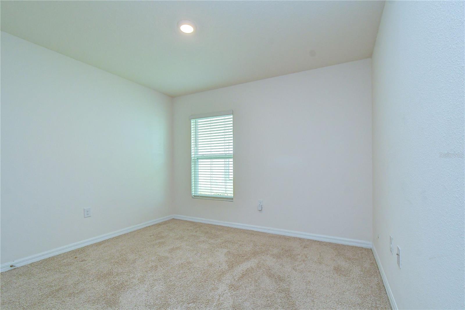 7760 BROAD POINTE DR — photo 33