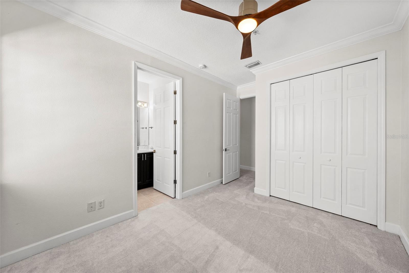 2605 ESPANA CT — photo 29