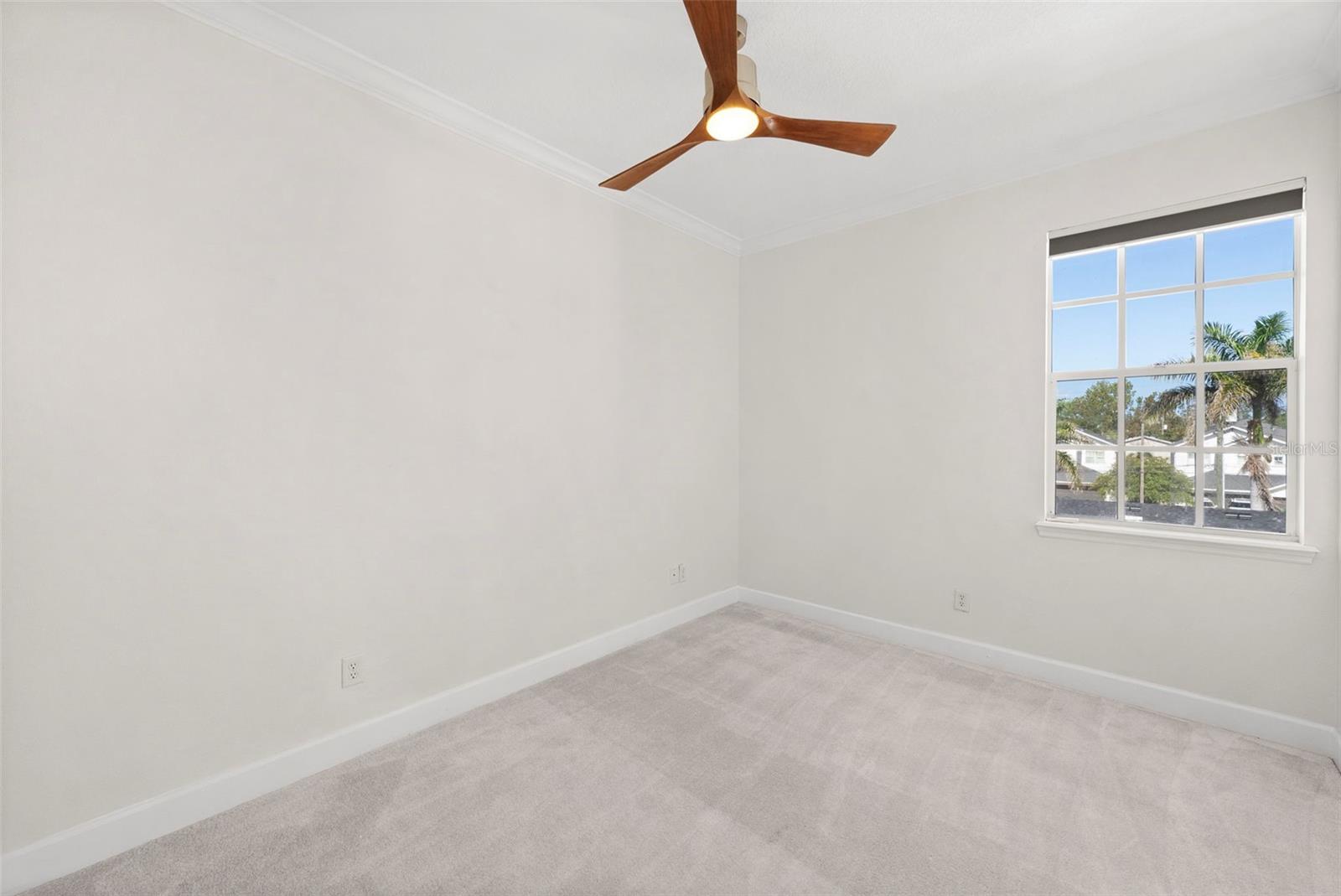 2605 ESPANA CT — photo 28