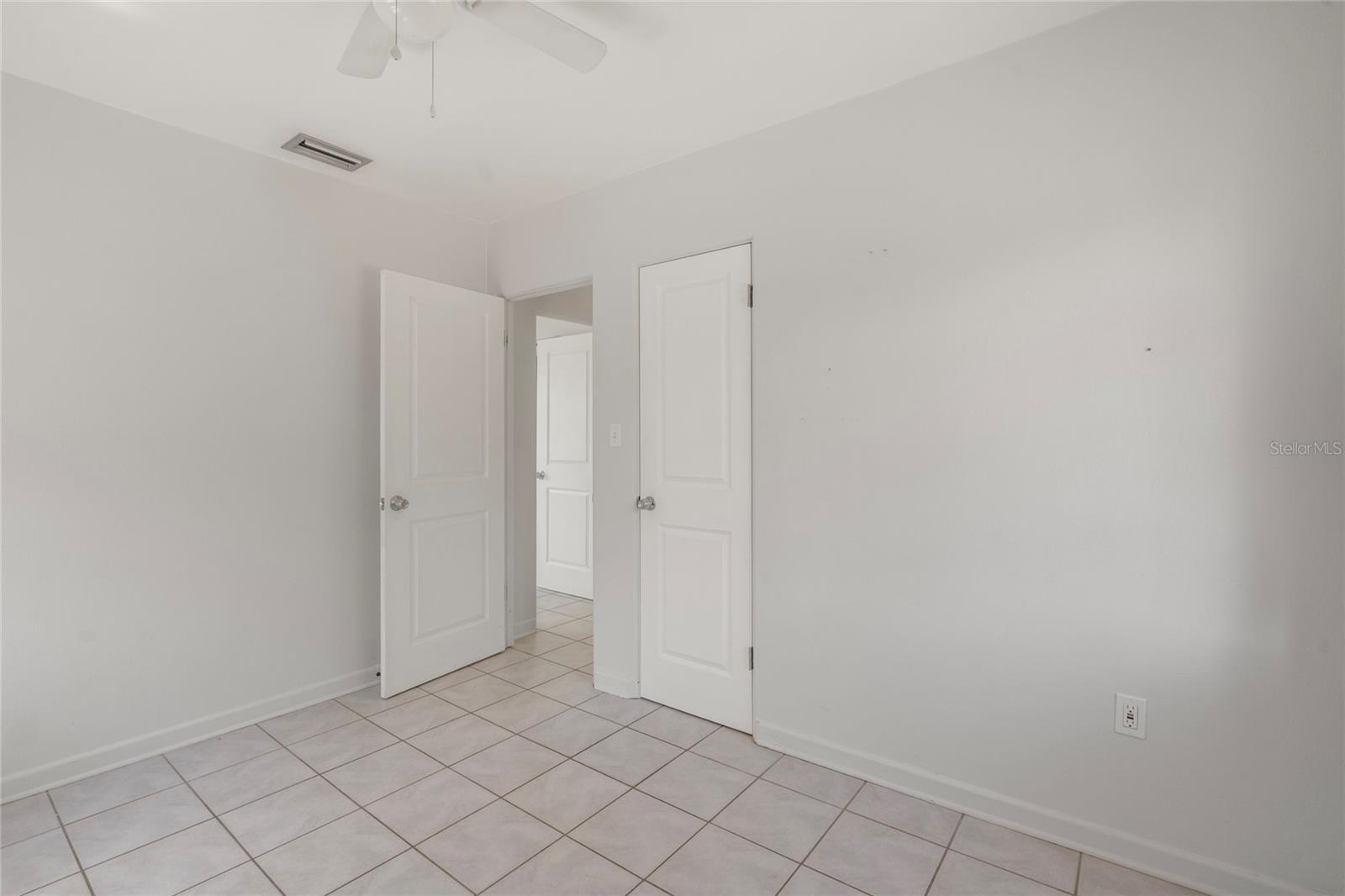 839 42ND ST — photo 25
