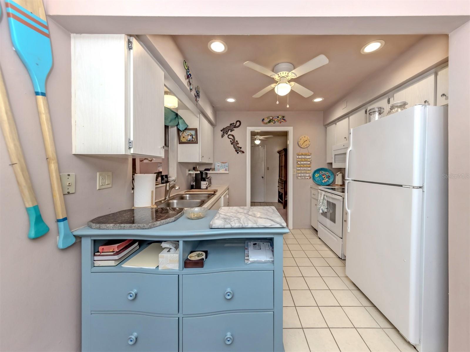 424 CENTER RD — photo 19