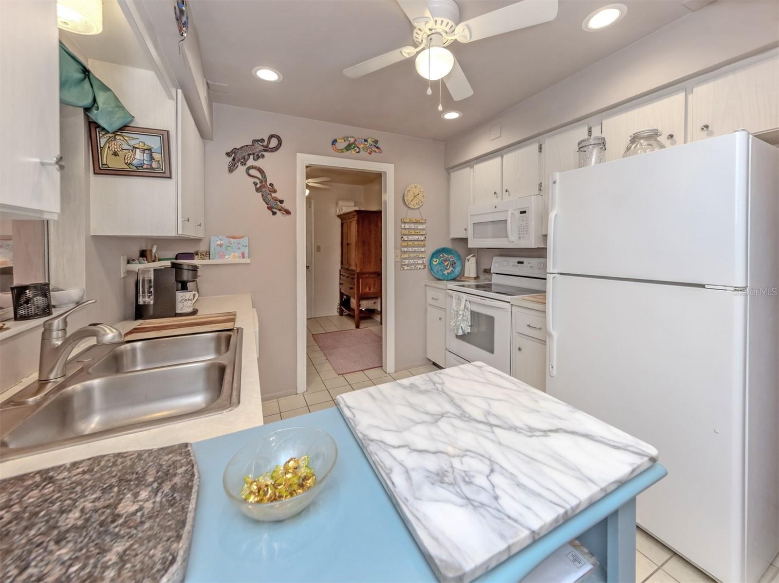424 CENTER RD — photo 20