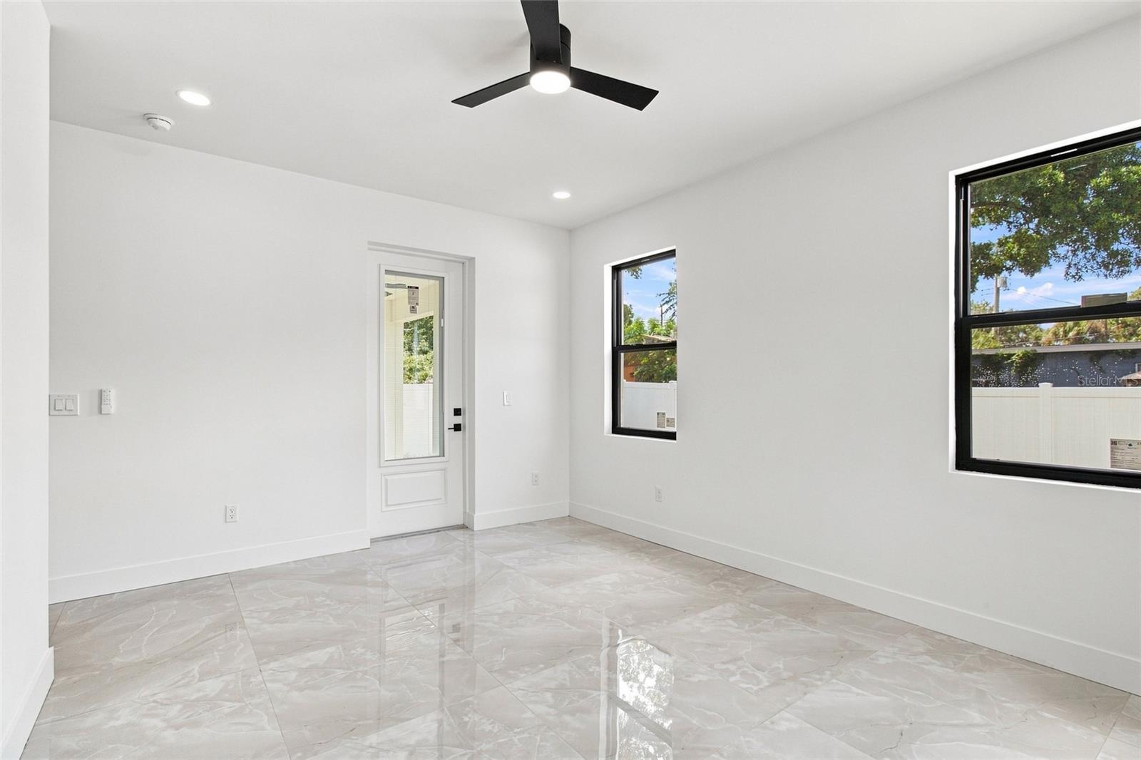 4122 W NASSAU ST — photo 21