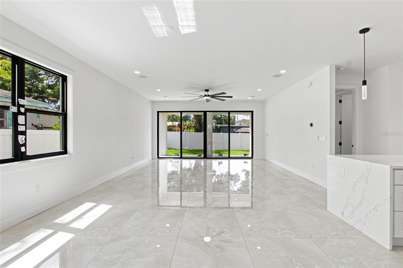 4122 W NASSAU ST — photo 11