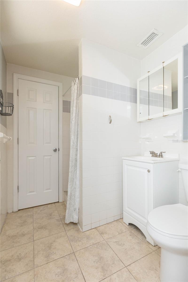 8719 HANDCART RD — photo 27