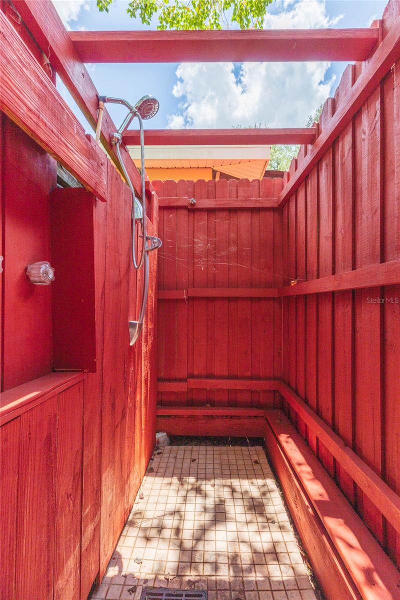 8719 HANDCART RD — photo 33