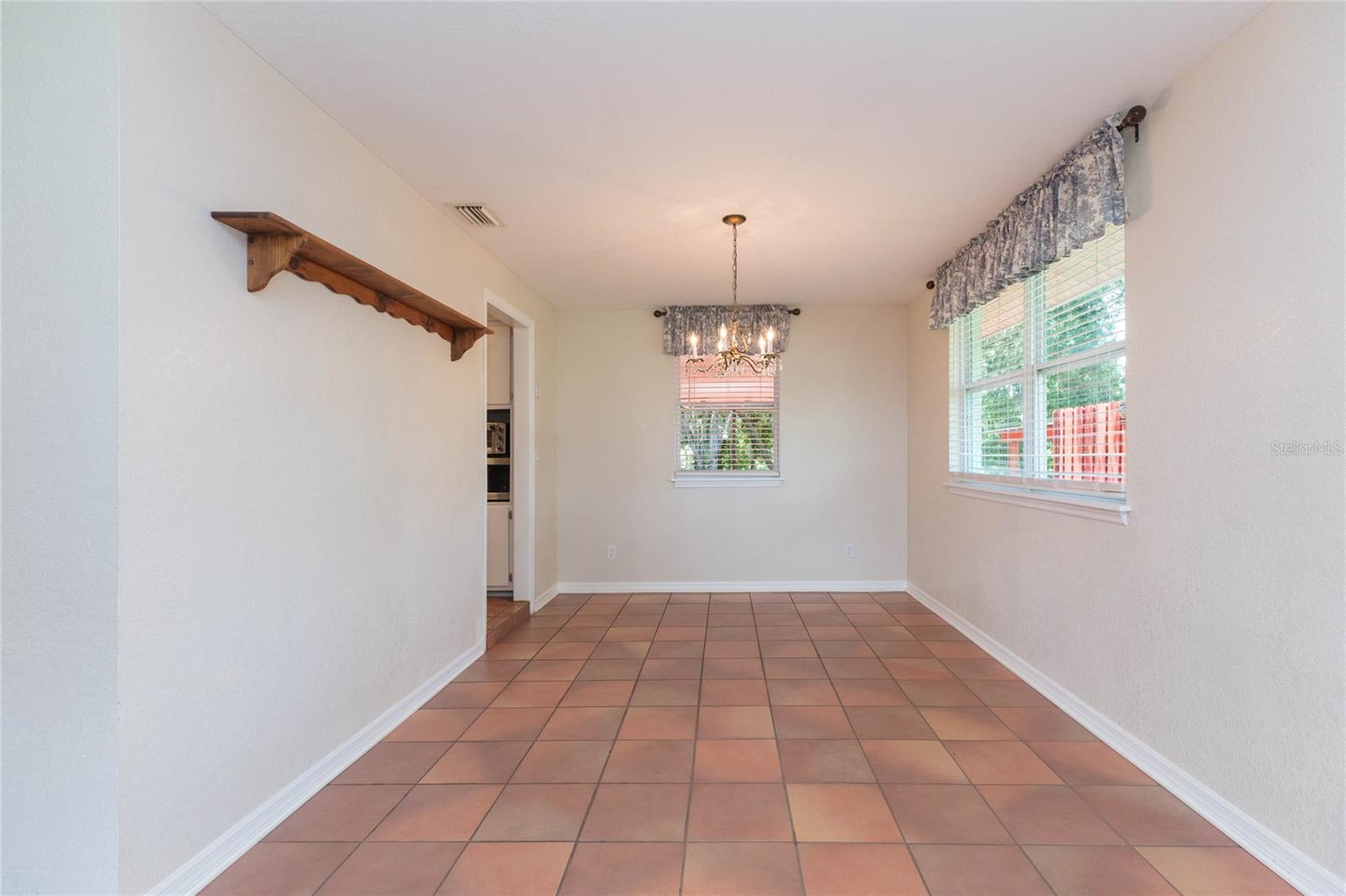 8719 HANDCART RD — photo 9