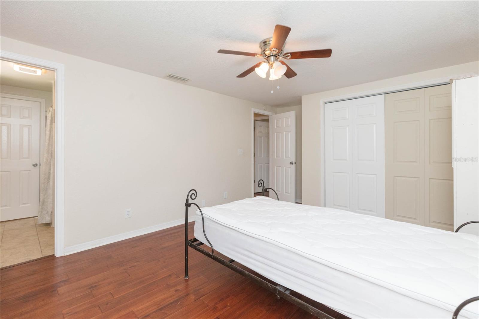 8719 HANDCART RD — photo 24