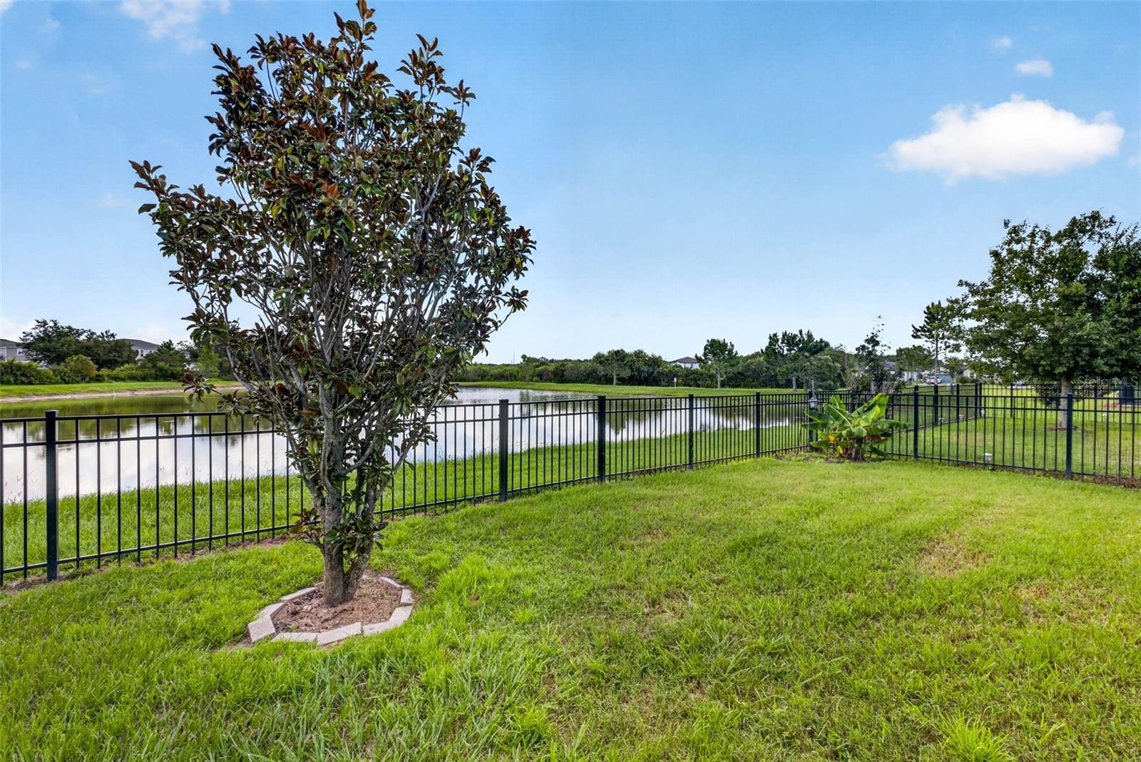 7460 STONEBROOK CIR — photo 29