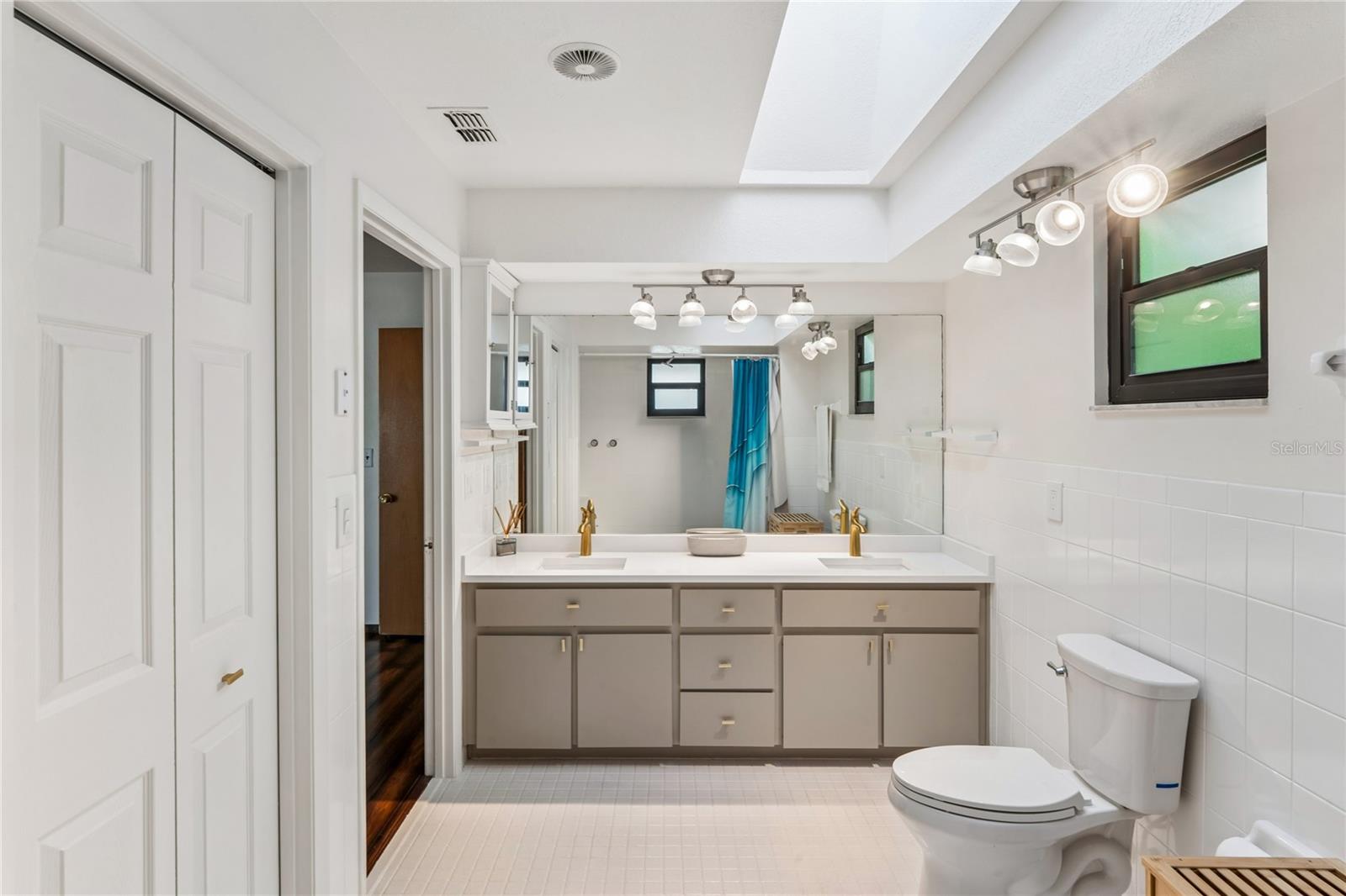 5531 MANATEE POINT DR — photo 33