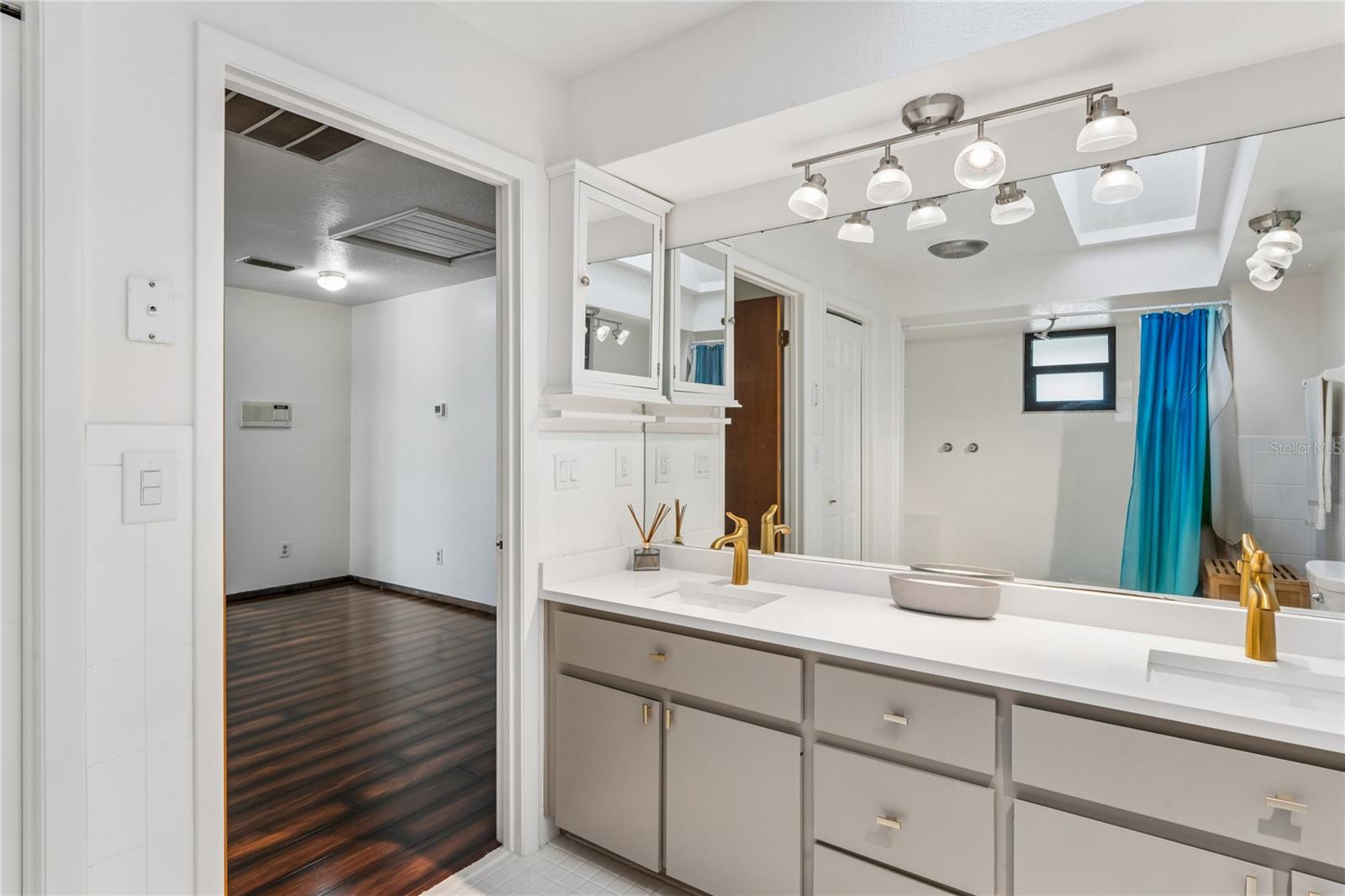 5531 MANATEE POINT DR — photo 35