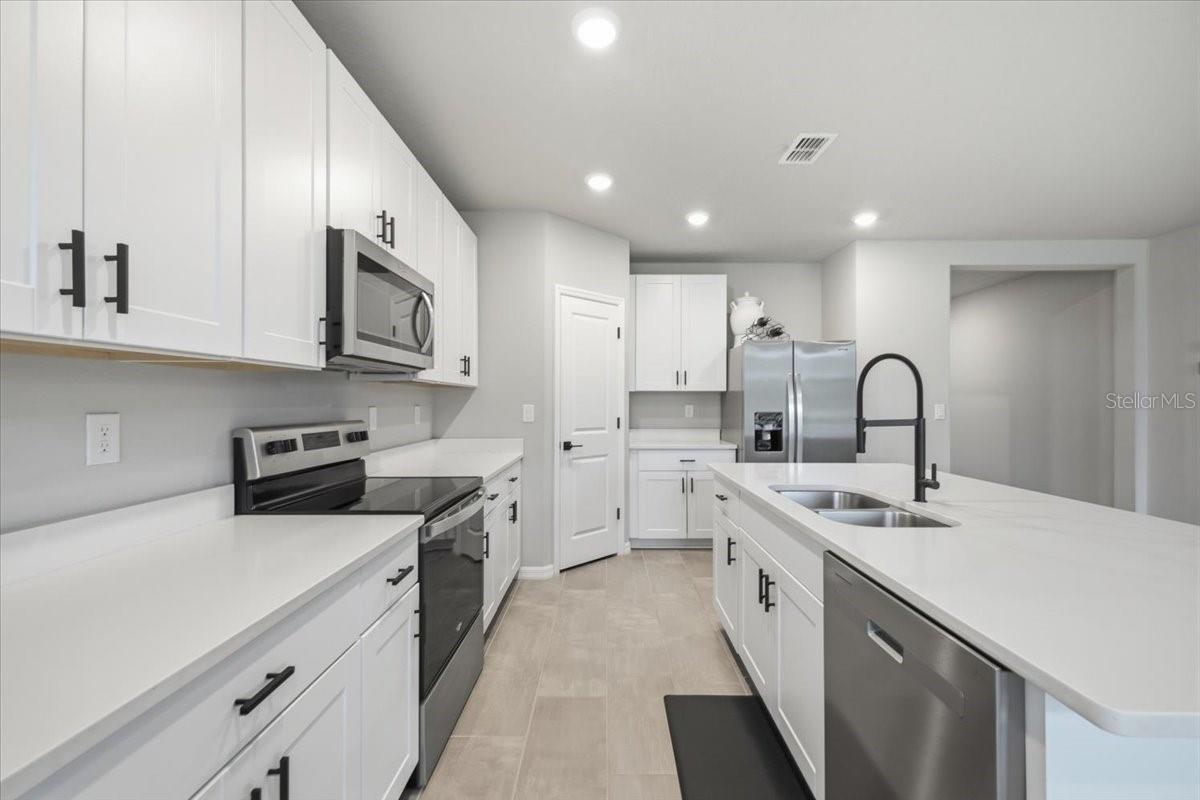 10119 DAYBREAK GLN — photo 14