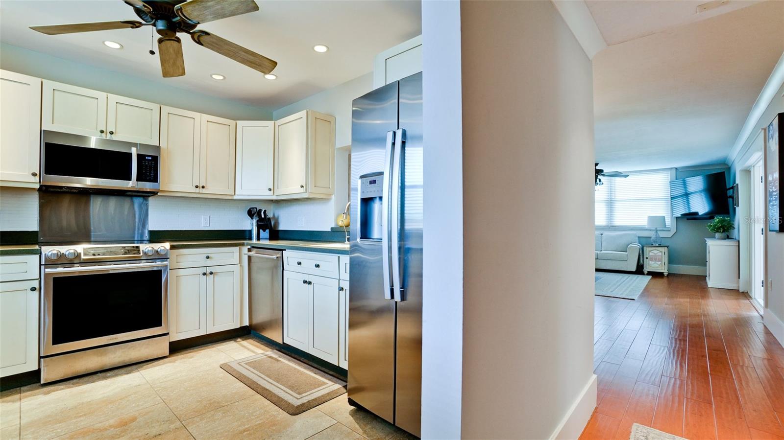 401 PALM TREE DR #N/A — photo 7