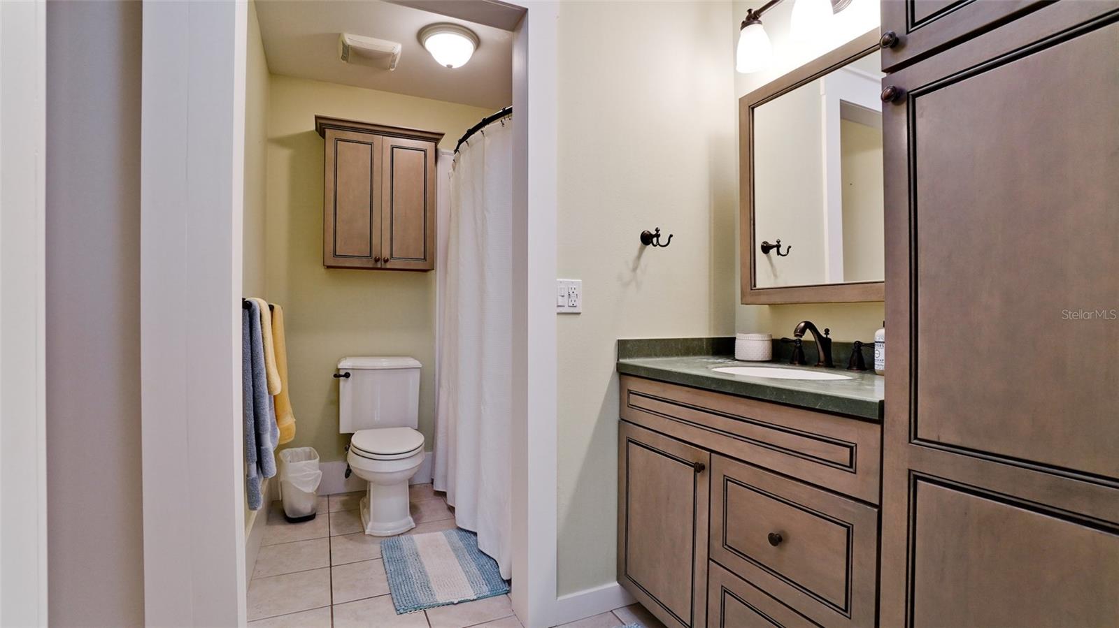 401 PALM TREE DR #N/A — photo 18