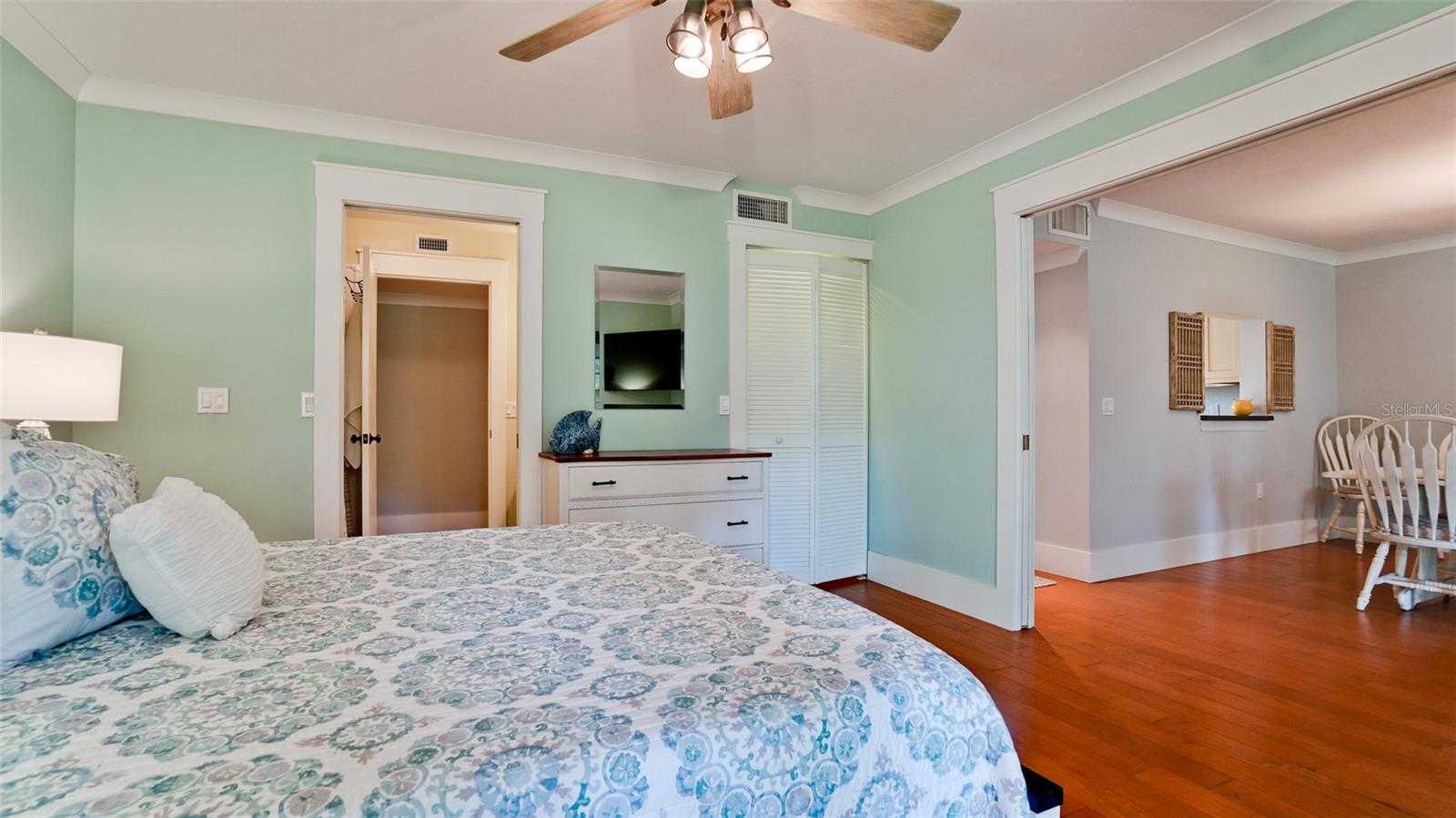 401 PALM TREE DR #N/A — photo 27
