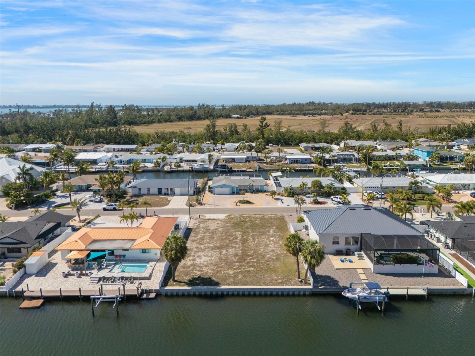 4007 COCONUT TER — photo 23
