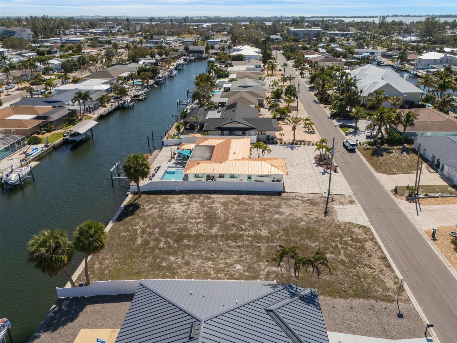 4007 COCONUT TER — photo 3