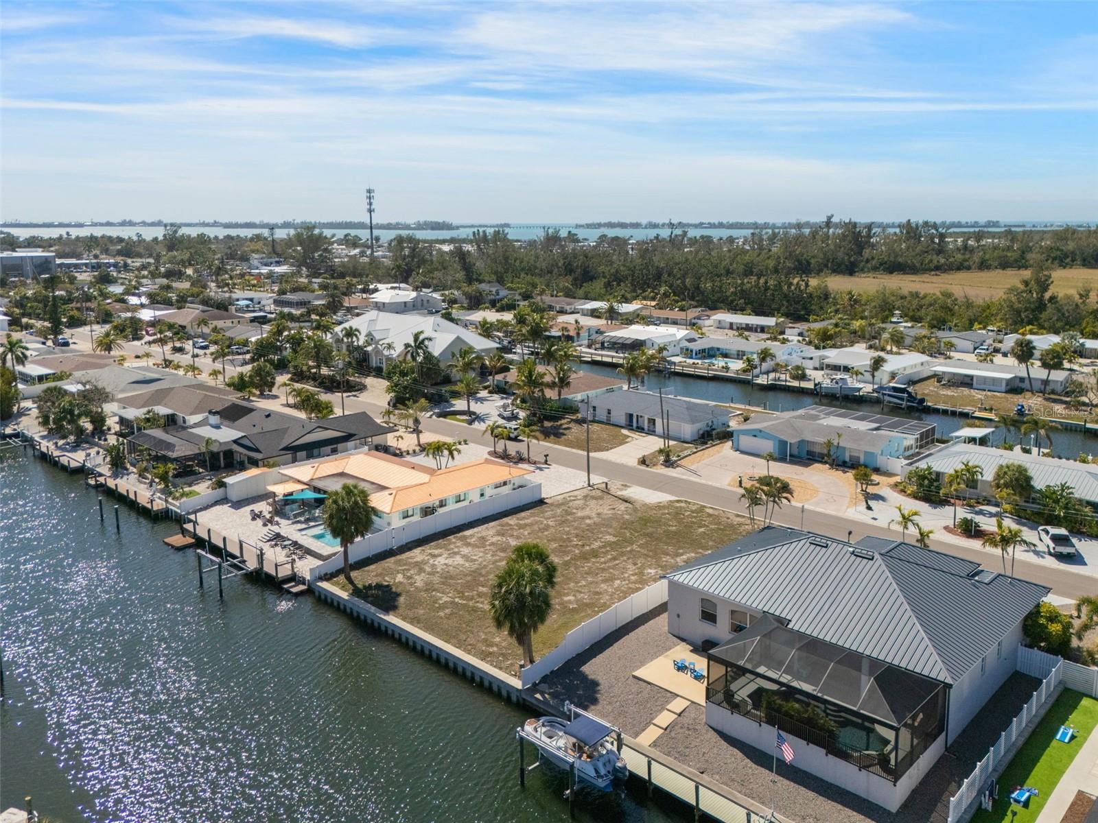 4007 COCONUT TER — photo 24