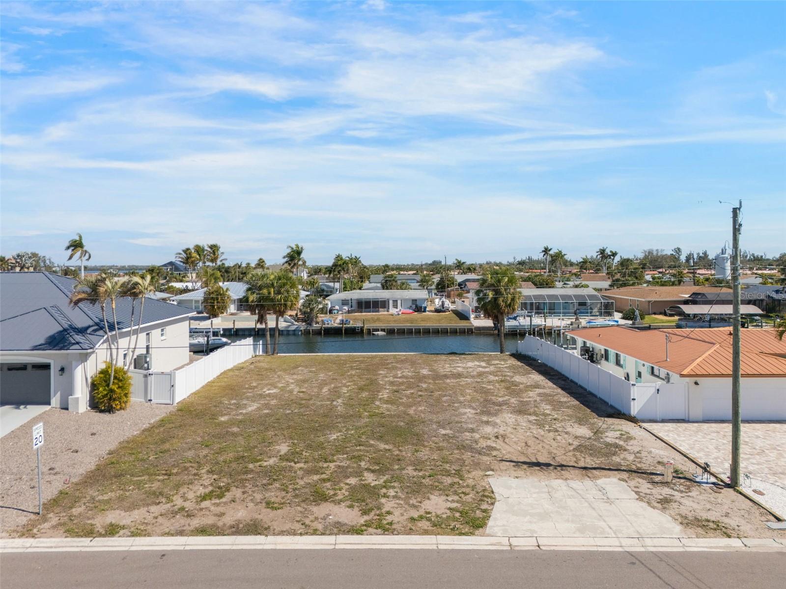4007 COCONUT TER — photo 17