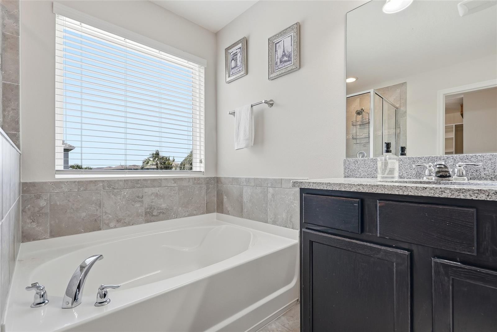 10229 NEWMINSTER LOOP — photo 31