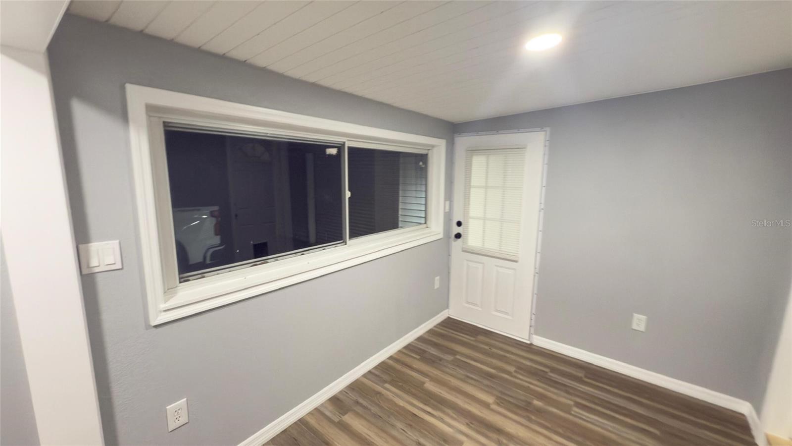 14740 JOHNS RD — photo 34
