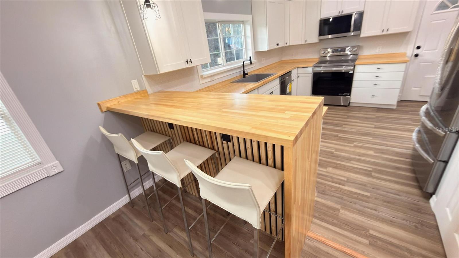14740 JOHNS RD — photo 18