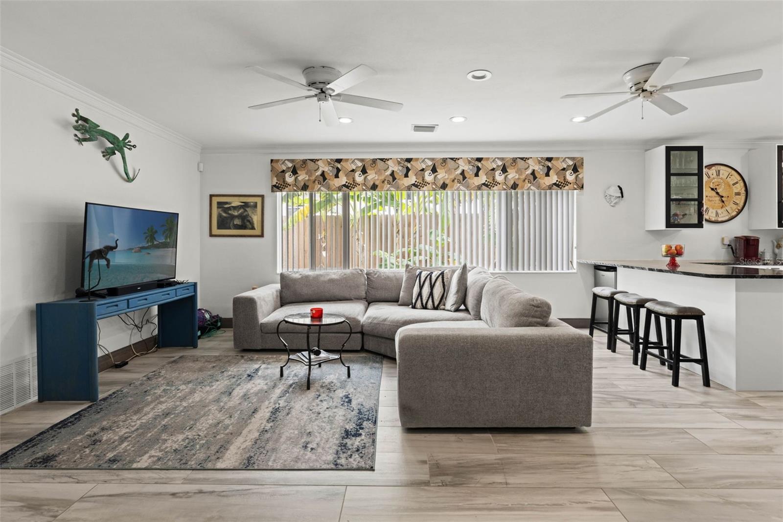 105 ADALIA AVE — photo 8