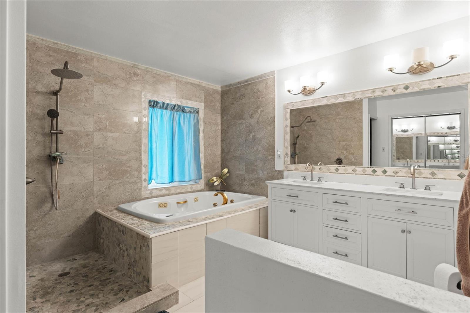 105 ADALIA AVE — photo 19
