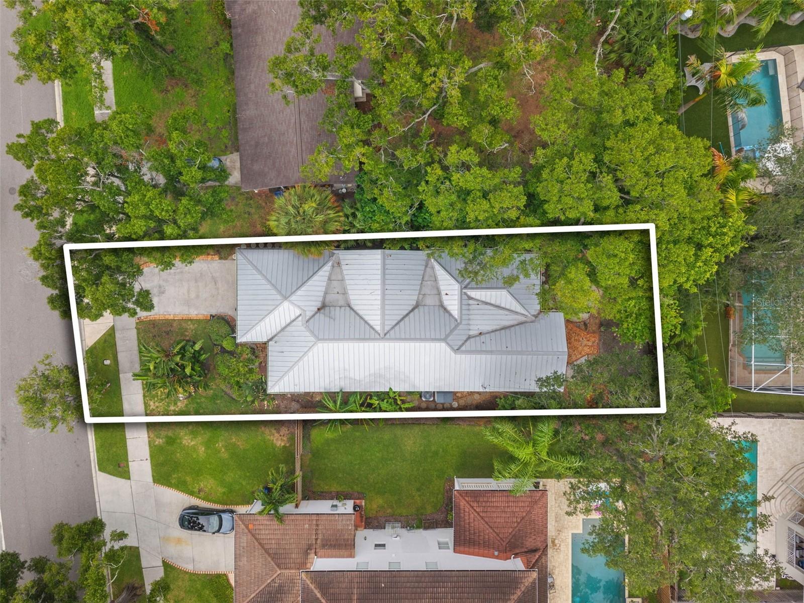105 ADALIA AVE — photo 30