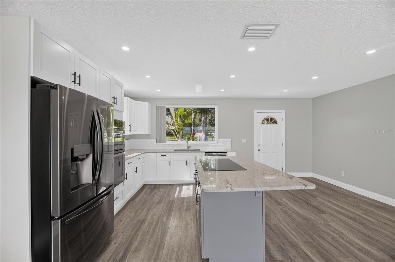 6712 MYRNA DR — photo 18