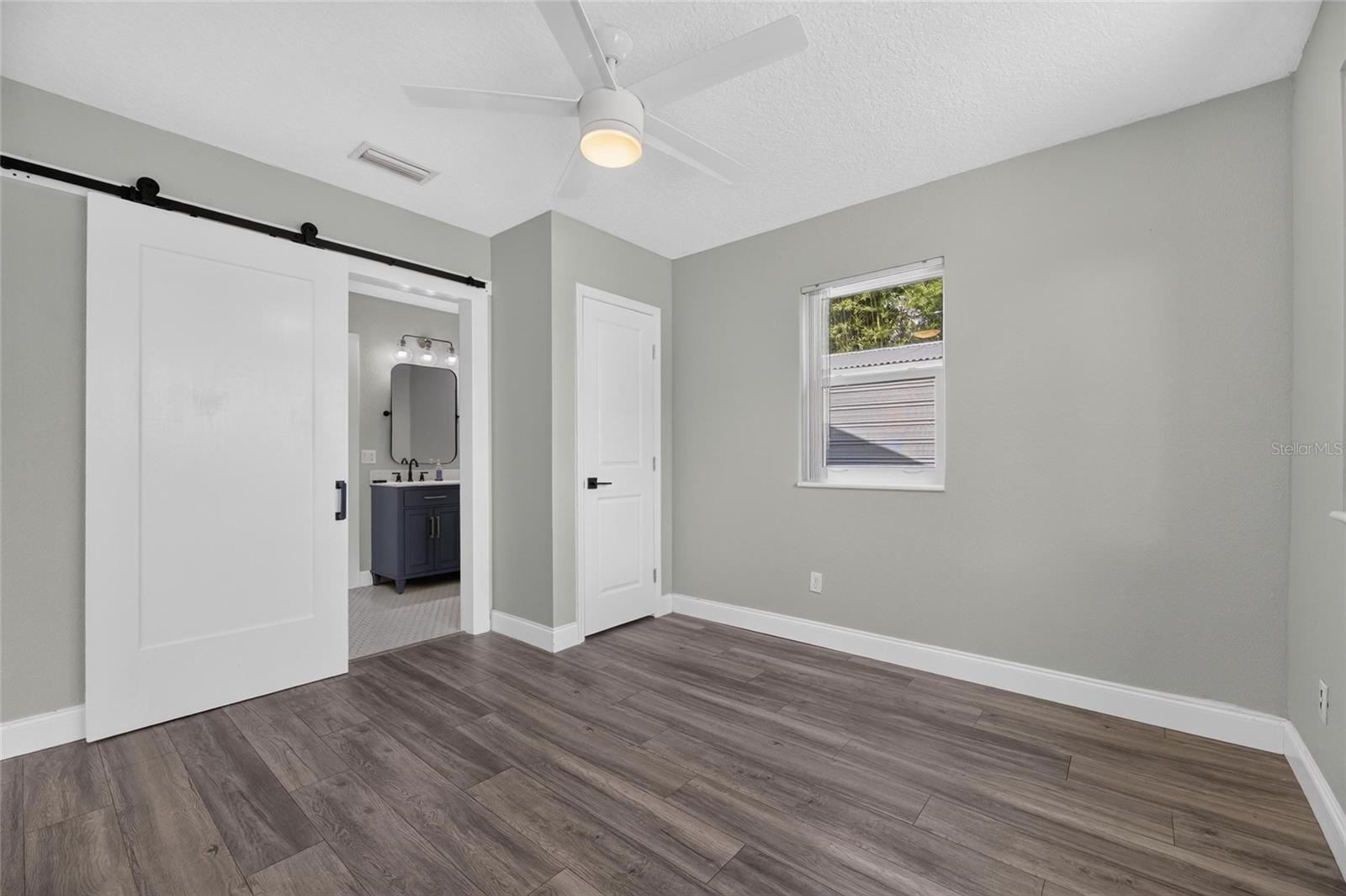 6712 MYRNA DR — photo 44