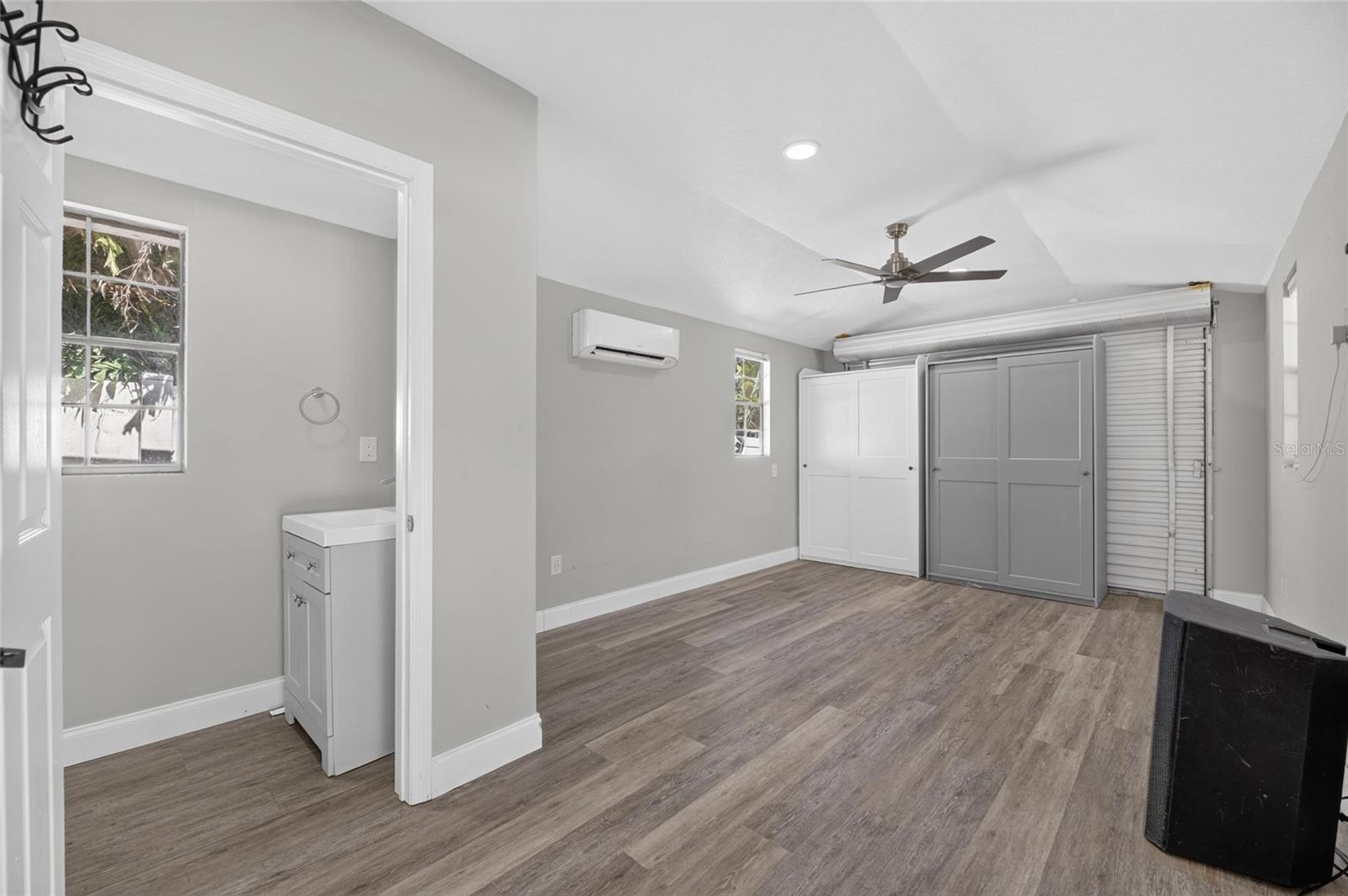 6712 MYRNA DR — photo 58