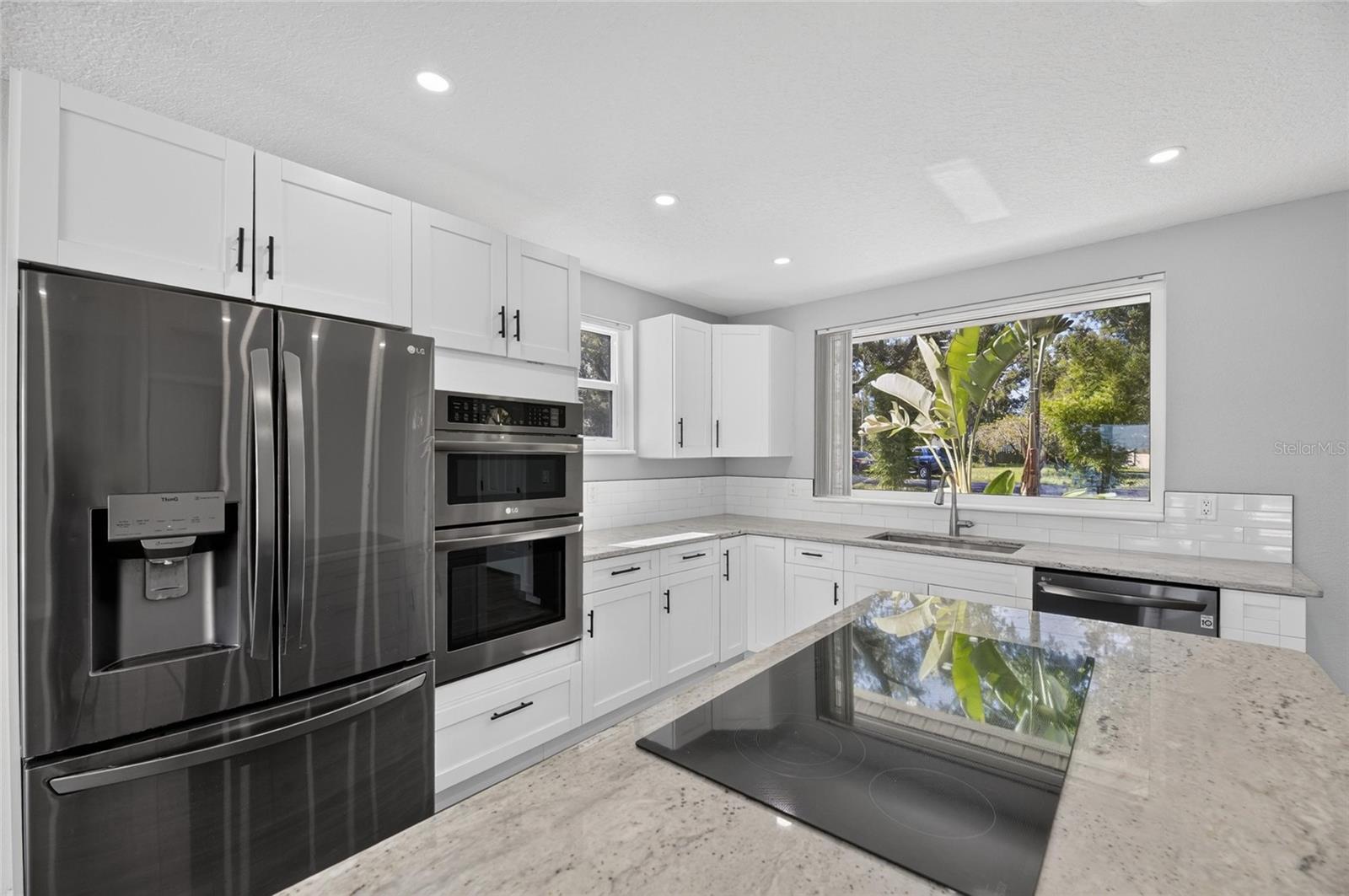 6712 MYRNA DR — photo 19
